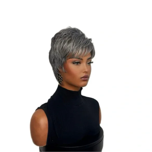 NIECY | Silver Feathered Pixie Wig - Picture 3 of 6